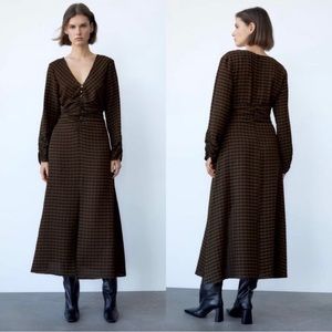 ZARA Checkered Plaid V-neck. MIDI Dress Black/Olive Green